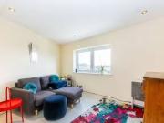 Flat to rent in Inman Road, Earlsfield, London SW18