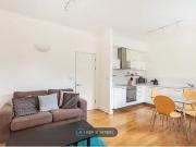 Flat to rent in Joiners Yard, London N1