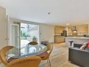 Flat to rent in Kennington Road, London SE11