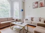 Flat to rent in Kensington, London W8