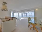 Flat to rent in Kings Road, Brighton BN1