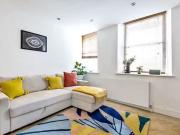 Flat to rent in Lancaster Gate, London W2