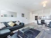 Flat to rent in Leman Street, Goodman's Fields,...