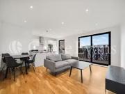 Flat to rent in Leven Road, Poplar, London E14