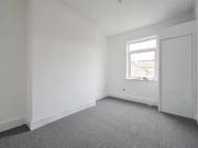 Flat to rent in Leytonstone, Leytonstone, London E11