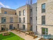 Flat to rent in Luctons Close, Loughton, Esinteraction IG10