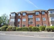 Flat to rent in Lymington, Hampshire SO41
