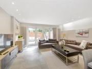 Flat to rent in Lyndhurst Lodge, Lyndhurst Road, London NW3