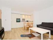 Flat to rent in Lyon Road, Harrow HA1