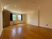 Flat to rent in Madeley Road, Ealing W5