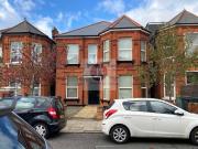 Flat to rent in Manstone Road, London, Kilburn, NW2