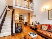 Flat to rent in Maple Road, Surbiton KT6