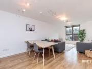 Flat to rent in Mare Street, London Fields, Hackney E8