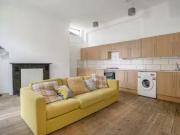 Flat to rent in Massie Road, Hackney, London E8