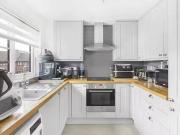 Flat to rent in Melbourne Grove, London SE22