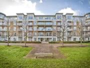 Flat to rent in Melliss Avenue, Kew, Richmond, Surrey TW9