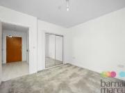 Flat to rent in Moorhen Drive, London NW9