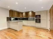 Flat to rent in Muswell Hill, London N10