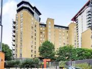 Flat to rent in Naxos Building, Hutchin Street, Canary...