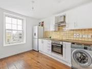 Flat to rent in New Cross Road, London SE14