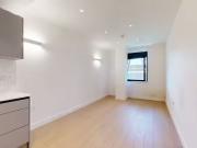 Flat to rent in New Horizons Court, Brentford TW8