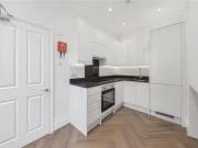 Flat to rent in North Gower Street, Euston, London NW1