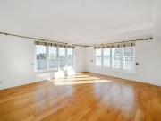 Flat to rent in Odessa Street, Surrey Quays SE16