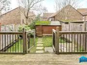 Flat to rent in Old Farm Road, East Finchley, London N2