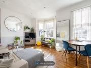 Flat to rent in Orford Road, London E17