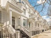 Flat to rent in Palace Gardens Terrace, London W8