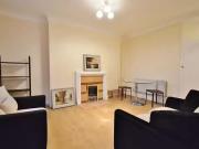 Flat to rent in Park Avenue, Willesden Green NW2