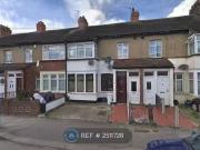Flat to rent in Perrymans Farm Road, Ilford IG2