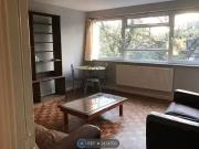 Flat to rent in Peters Court, London SW4