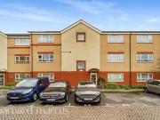 Flat to rent in Phoenix Court, Chertsey Road, Feltham TW13