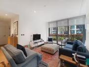 Flat to rent in Prince Of Wales Drive, London SW11