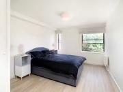 Flat to rent in Queensborough Terrace, Bayswater W2