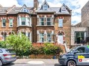 Flat to rent in Queensdown Road, Hackney Downs, Clapton,...