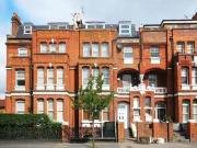 Flat to rent in Quex Road, South Hampstead NW6
