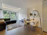 Flat to rent in Radnor Terrace, Kennington, London W14