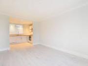 Flat to rent in Ravenscroft Street, Shoreditch, London E2