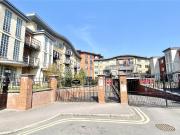 Flat to Rent in Reading Quadrant Court REL200789