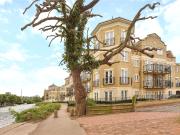 Flat to Rent in Reading Regents Riverside REL110070