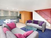 Flat to rent in Ridgway, Mount Ararat Road TW10