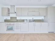 Flat to rent in Rotherhithe New Road, Bermondsey, London...