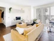 Flat to rent in Seacon Tower E14