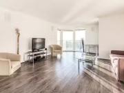 Flat to rent in Seacon Wharf, 5 Hutchings Street E14