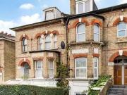 Flat to rent in Second Avenue, London NW4