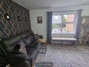 Flat to rent in Shaftesbury Gardens, London NW10