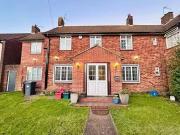 Flat to rent in Shannon Close, Southall UB2