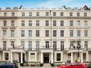 Flat to rent in Somerset Court, Lexham Gardens,...